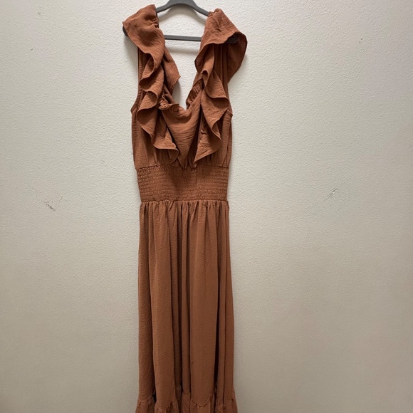 Joyfolie Brown Maxi Dress - Picture 2 of 4